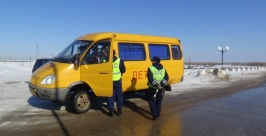 Рейд ГИБДД проверил 800 автомобилей в Якутске пресс-служба ГИБДД