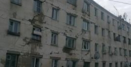 Жителей дома в котором образовалась трещина переселили в Якутии Пресс-служба МЧС России по Якутии