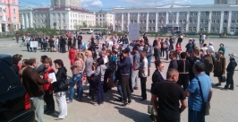 Городские власти пока не выбрали вариант оказания помощи погорельцам Борисовки-3 в Якутске ОА г.Якутска