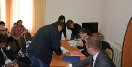 С беженцами из Украины встретился уполномоченный по правам человека в Якутии Аппарат Уполномоченного по правам человека по РС (Я)