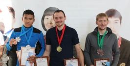 Чемпионат по армрестлингу среди лиц с нарушением слуха прошли в Якутске  пресс-служба Минспорта РС (Я)