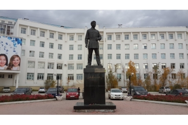 В день республики в Якутии презентуют книгу о среднеазиатском периоде Максима Аммосова Алена Подковырова, YakutiaMedia