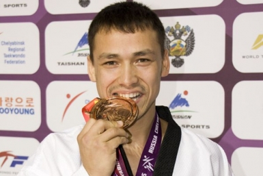 Якутский спортсмен Руслан Поисеев взял &quotбронзу&quot на чемпионате мира по тхэквондо sportsakha.com
