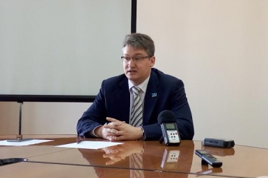 Мегино-Кангаласский улус получит вторую жизнь, если там построят химзавод – Андрей Панов Нюргуяна Иванова, Yakutiamedia
