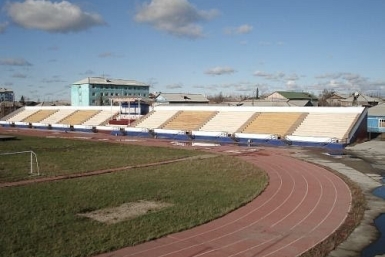 стадион на 3000 мест в поселке Хандыга photogoroda.com