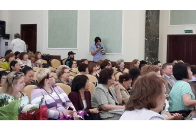 Якутских медиков поздравили с профессиональным праздником Алена Подковырова, YakutiaMedia