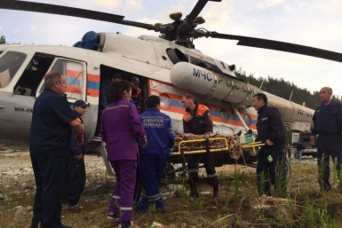  Пострадавших при падении вахтового &quotУрала&quot в Якутии доставили в город Нерюнгри пресс-служба ГУ МЧС РФ по РС(Я)
