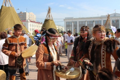 КМНС Якутии Яна Лазарева, YakutiaMedia