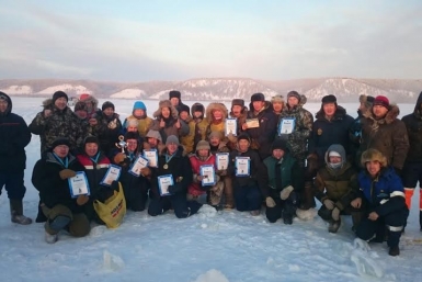 Несмотря на -40° прошел чемпионат по подледной рыбалке в Якутии  пресс-служба администрации г. Якутска