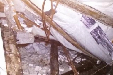 Более 100 голов скота едва не погибли под рухнувшей крышей коровника в Якутии WhatsApp Messenger 