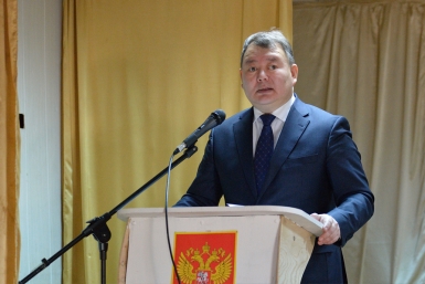 Алексей Стручков на отчете правительства в Оймяконе Спиридон Слепцов
