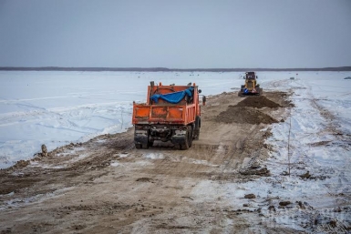 Движение легкового автотранспорта на переправе &quotХатассы-Павловск&quot приостановили в Якутии YakutiaMedia