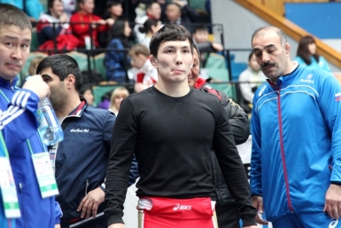 Виктор Лебедев  sportsakha.com