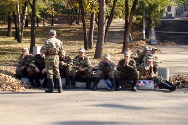 За самоволку двое контрактников получили реальный срок  Гречанюк Виталий, PrimaMedia